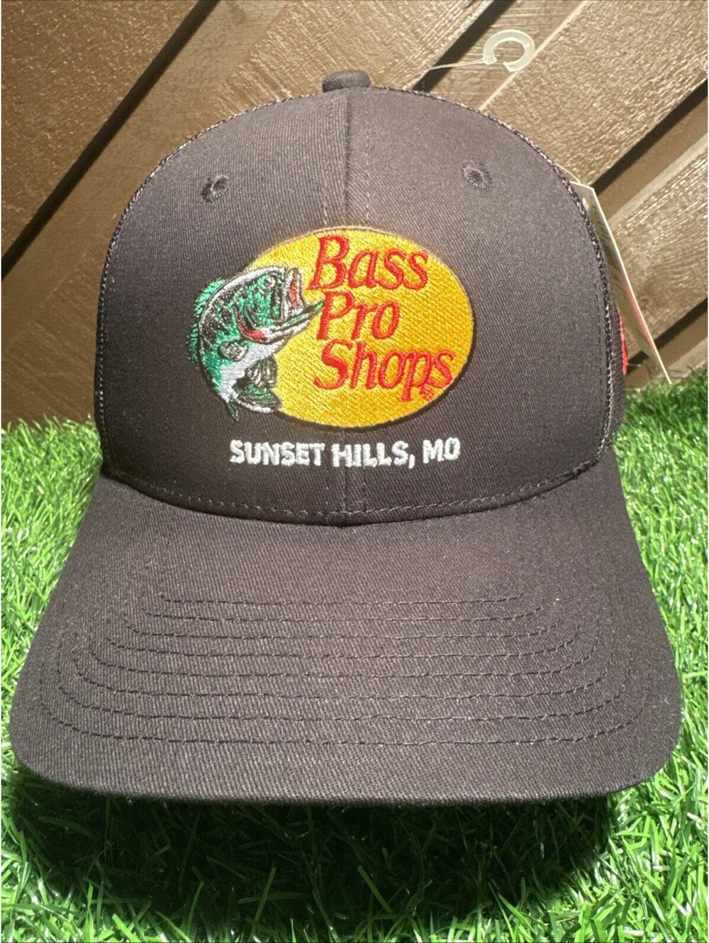 NWT Bass Pro Shops Sunset Hills MO Missouri Local Trucker Hat Mesh Snapback